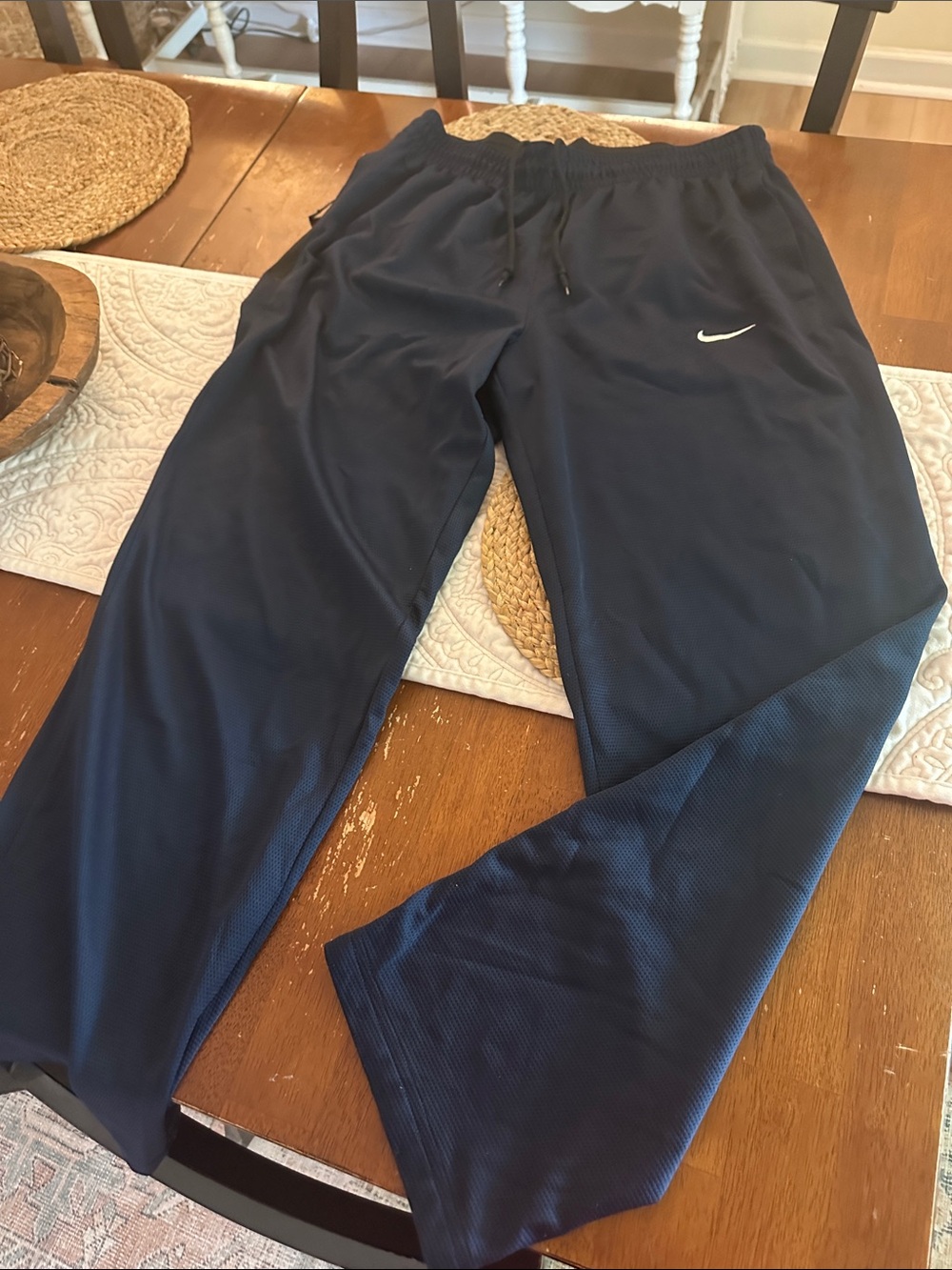 Nike Men's Dark Navy Athletic Joggers with White Swoosh